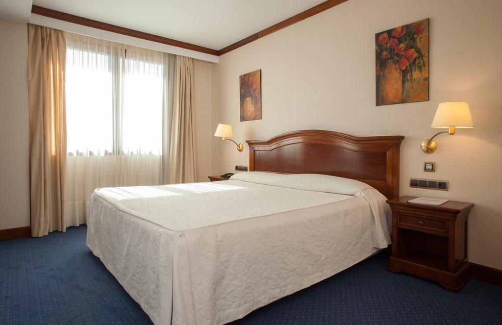Hotel Villa De Almazán מראה חיצוני תמונה